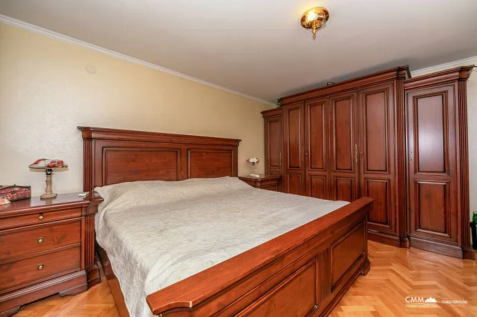 Five-room duplex in Bar near the sea