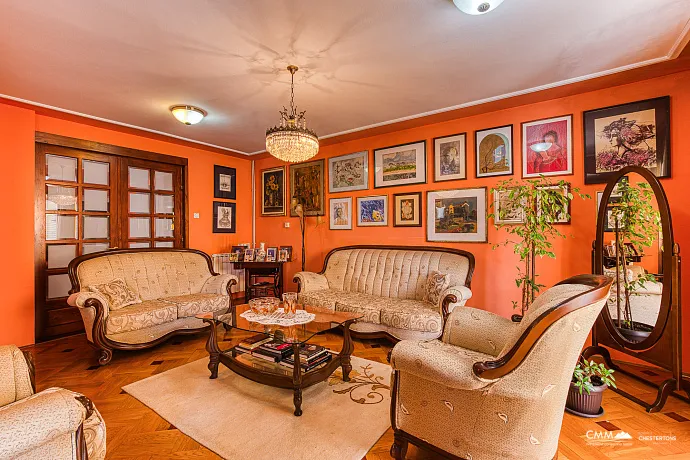 For Sale: Charming House in Bar 