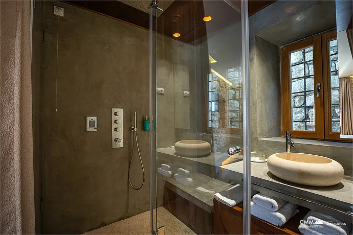 Luxury Villa with Panoramic Sea View – Elegance and Comfort Combined