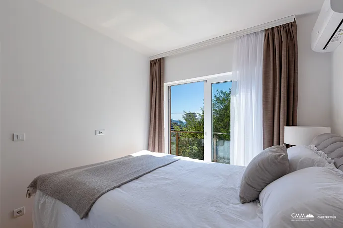 Luxury Two-Bedroom Apartment 64 m² with Panoramic Sea View