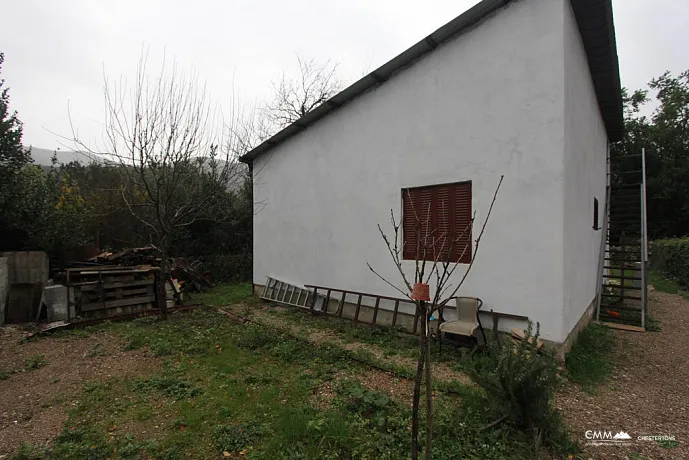 House in a quiet location in Zelenika