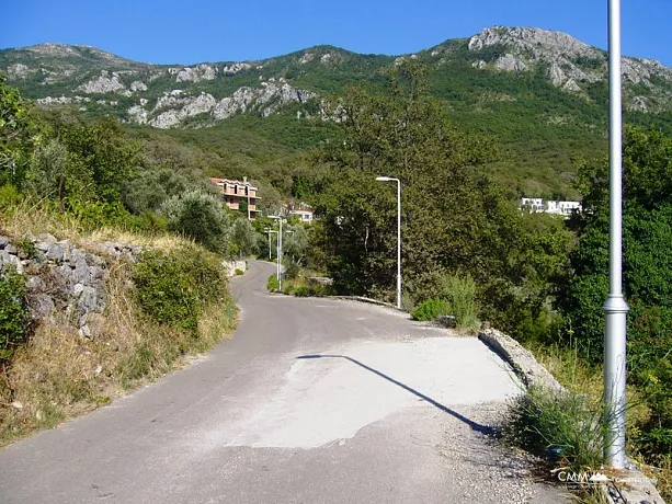 Land in Budva with sea view