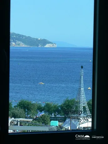 Apartment with spectacular sea view