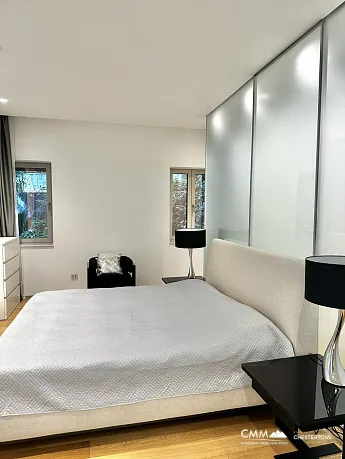 Luxurious apartment in Budva with sea view