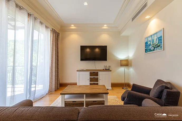 Luxurious One-Bedroom Apartment with Sea View in Porto Montenegro