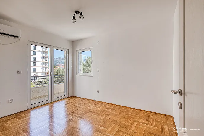 Spacious 64 m² Apartment with Sea View in Bečići