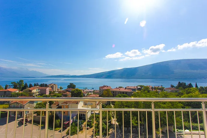 Three Bedroom Apartments with sea views in Herceg Novi, Baosici