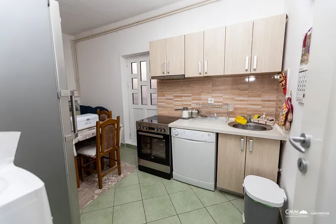 Spacious house in Bar