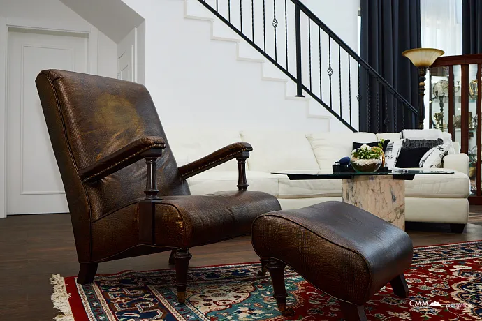 Spacious house in Kumbor with a total area of 335 m²