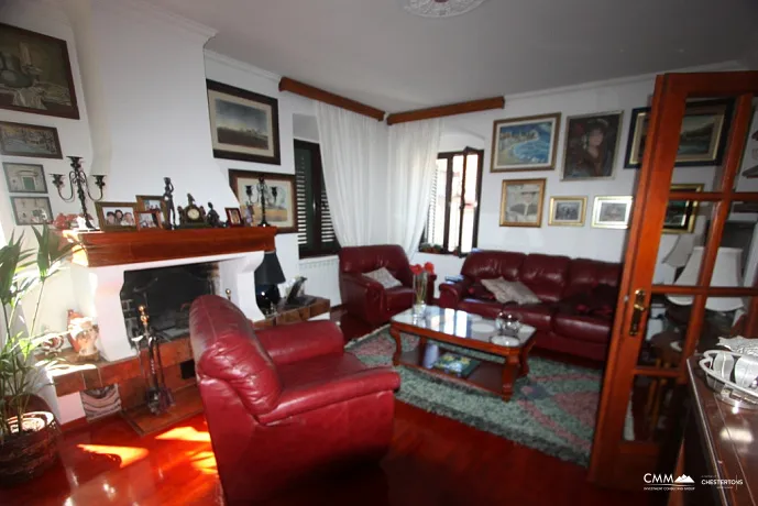 Apartment with three bedrooms in old town of Kotor