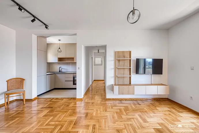 Spacious 64 m² Apartment with Sea View in Bečići
