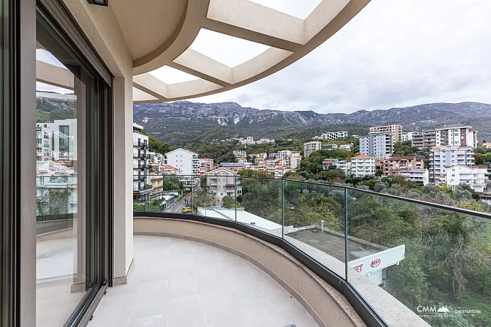 Complex in Bečići near the sea