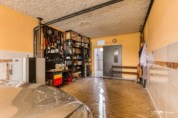 For Sale: Charming House in Bar 