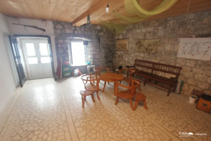 Frontline Four Bed House Near Central Kotor