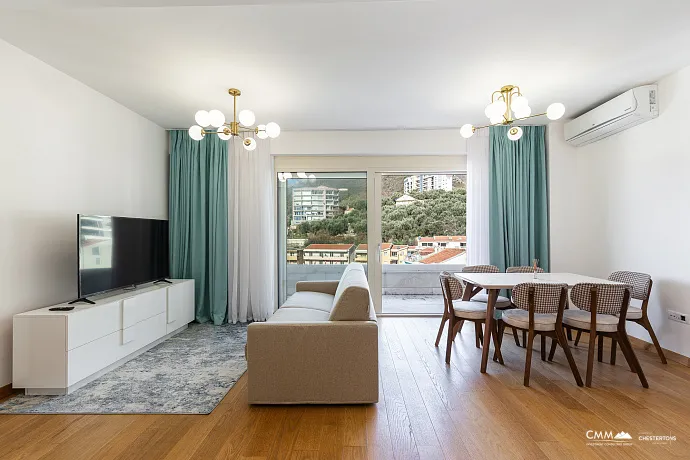 Penthouse in Rafailovici with sea view