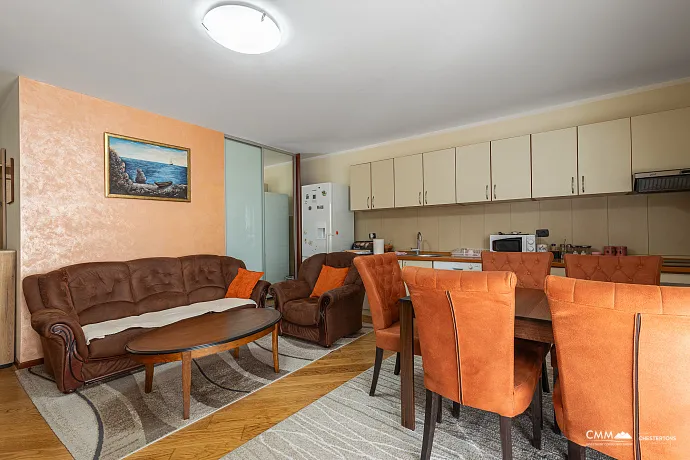 6752 Two apartments of 57 m² each in Rafailovići, first line