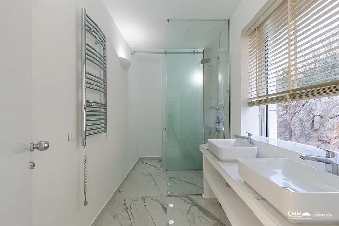 Luxurious villas in the PURE MANSIONS complex