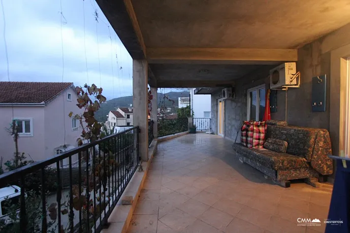 A furnished house in Topla