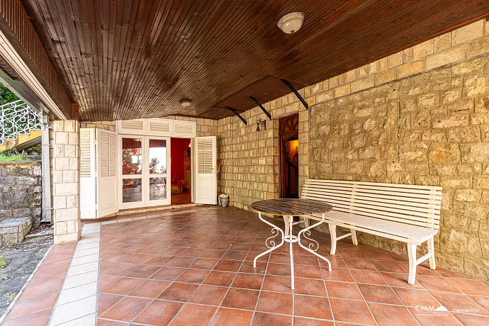 house in Sutomore 150m2