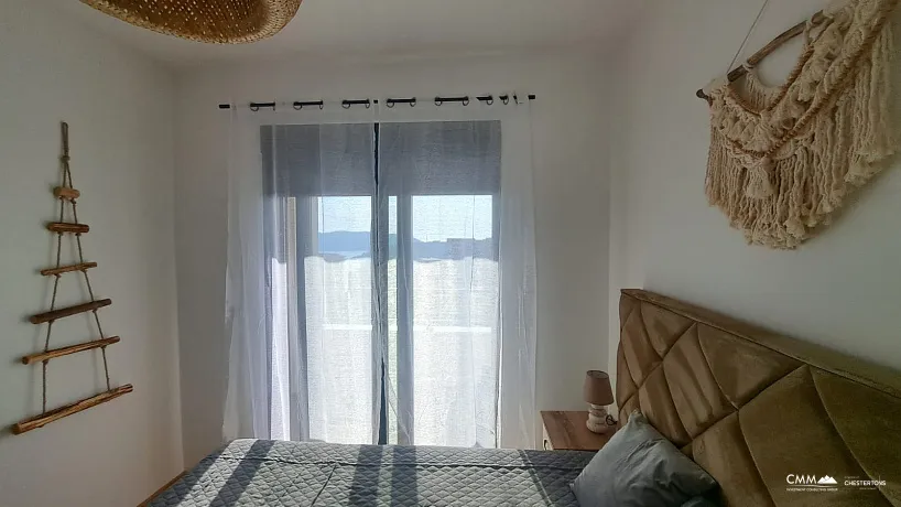 Furnished One-Bedroom Apartment with Garage and Sea View – Bečići