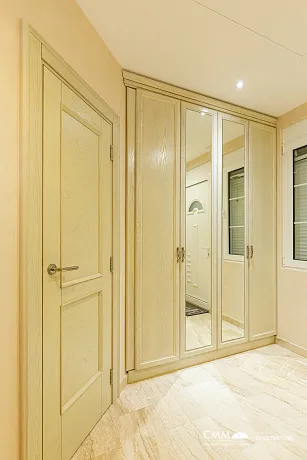 Elegance and serenity in a luxurious villa with natural views.