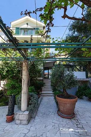 Spacious house in Budva