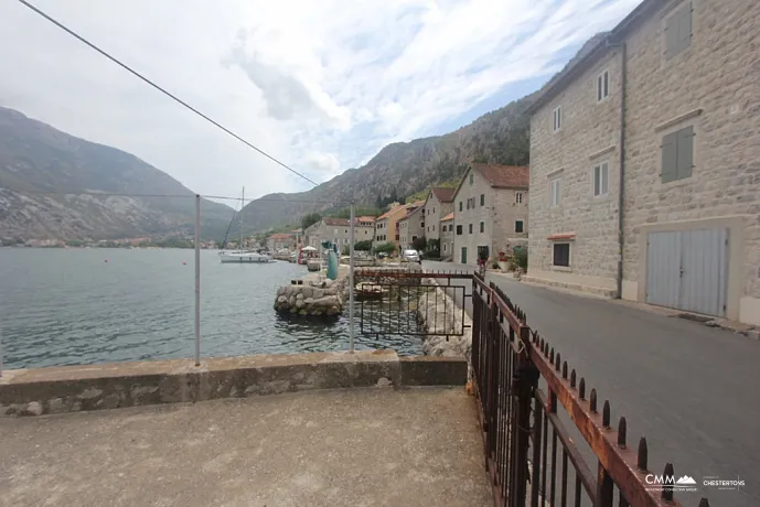 Frontline Four Bed House Near Central Kotor