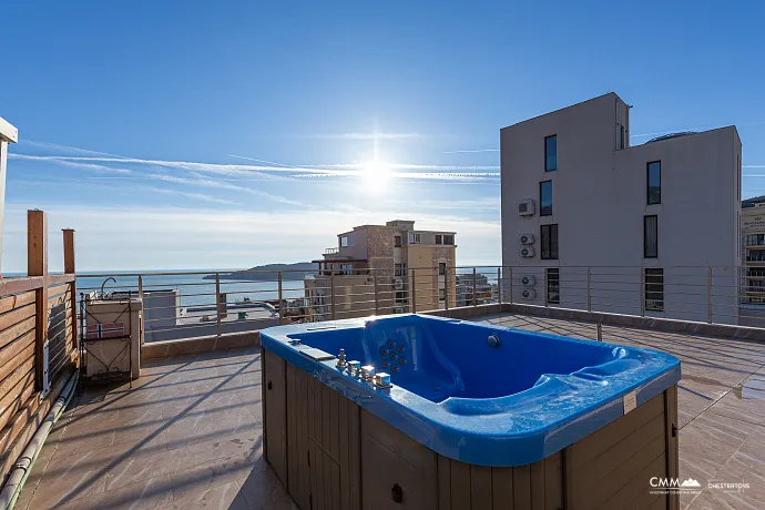 Penthouse in Sunny Side Resort & Spa