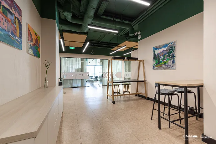 Commercial property in Budva, 400 m²