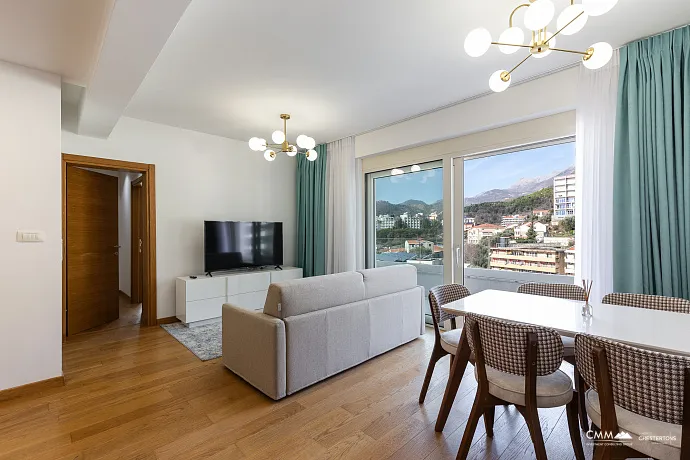 Penthouse in Rafailovici with sea view