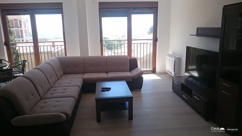 Spacious apartment with sea view
