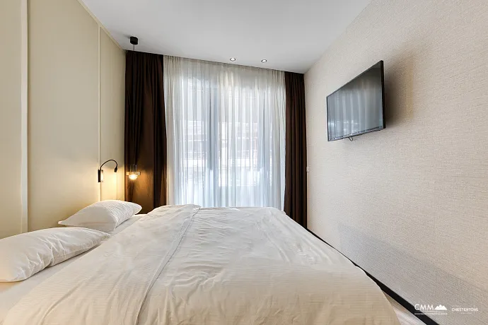 A luxuriously furnished apartment for sale in Bečići – an opportunity not to be missed.