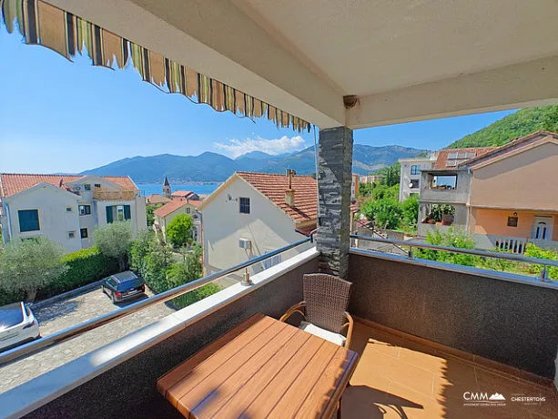 A seaview two-bedroom apartment  in Tivat