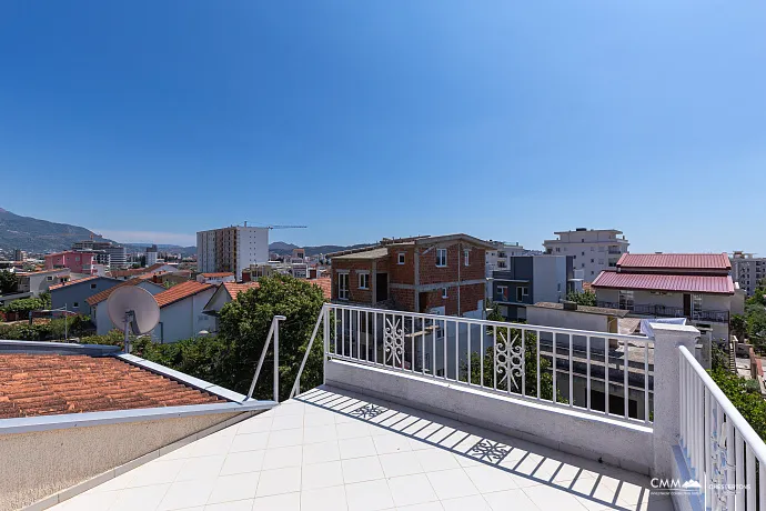For Sale: Charming House in Bar 