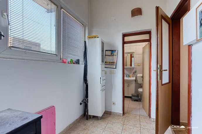 A townhouse wiht mountine view in Budva