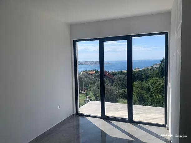 Three Houses for sale in Bar with a sea view