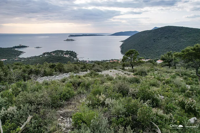 Urbanized land for sale in Žanjice – exclusive location with sea view