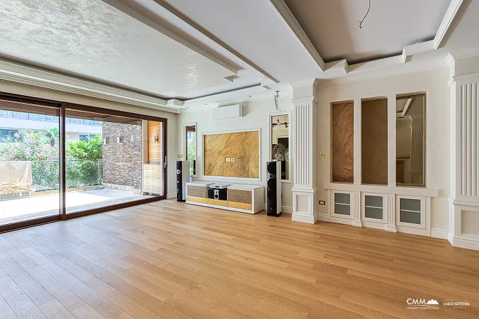 Luxurious One-Bedroom Apartment with Designer Interior