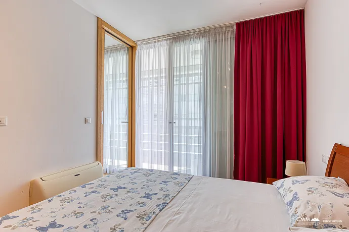 Modern, Comfortable, and Fully Equipped One-Bedroom Apartment Near the Beach