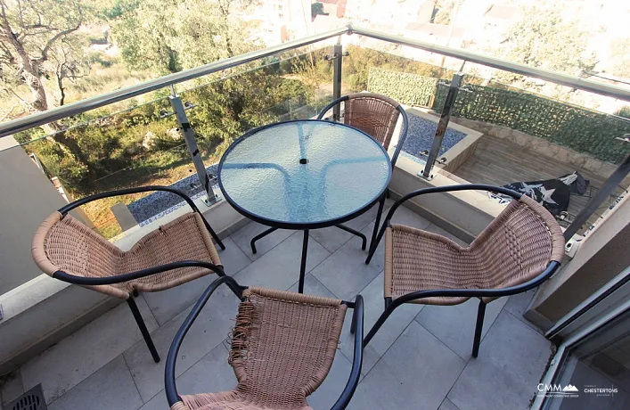One bedroom apartment in Rafailovići with sea view