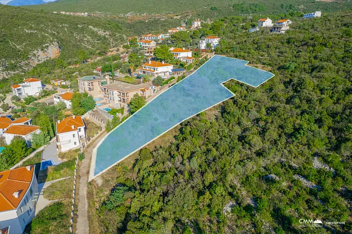 Urbanized Plots Near the Sea in Herceg Novi (4556 m² or separately 2090 m² and 2466 m²) – Great Investment Opportunity