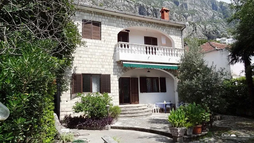 House on the first line to the sea in Dobrota, Kotor