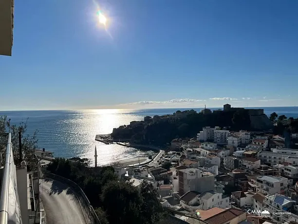 Penthouse in Ulcinj with sea view