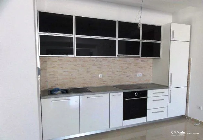 One-bedroom apartment in Dobrota with sea view