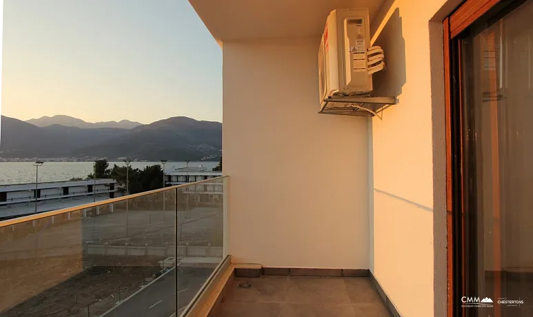 Apartment 100m from the sea with seaview in Tivat