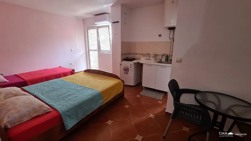 House in Sutomore with 8 bedrooms