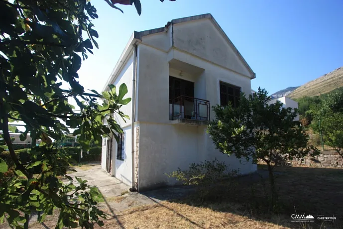 Petrovac House Near The Coast