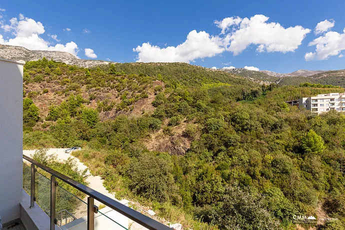 Luxury Two-Bedroom Apartment 66 m² with Panoramic Sea View