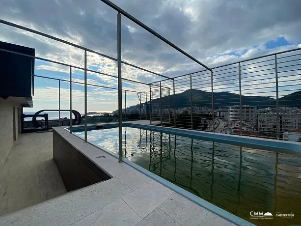 Penthouse in the very center of Budva