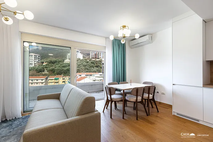 Penthouse in Rafailovici with sea view